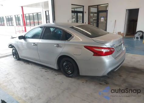 2016 Nissan Altima из США, поврежденный, VIN 1N4AL3AP4GC168649